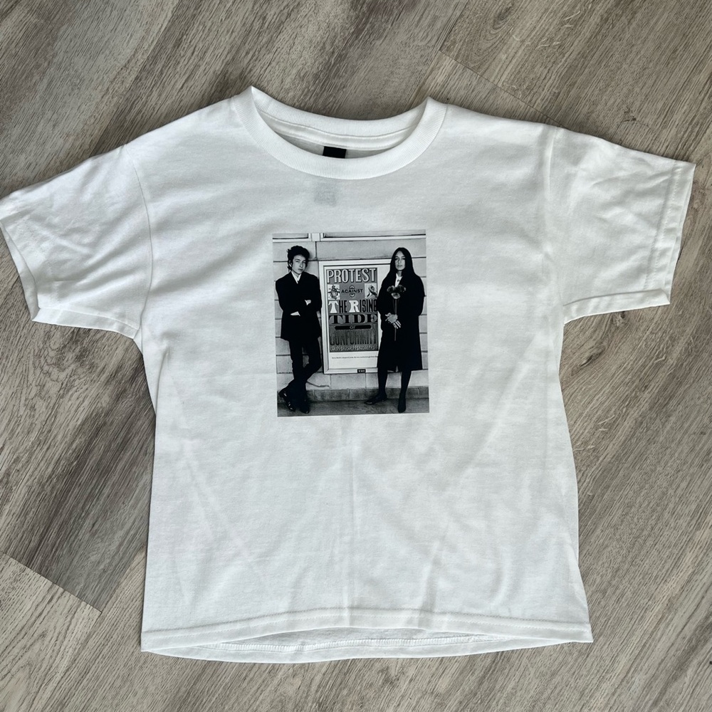 Bob Dylan Joan Baez Graphic T-Shirt with Black and White Print